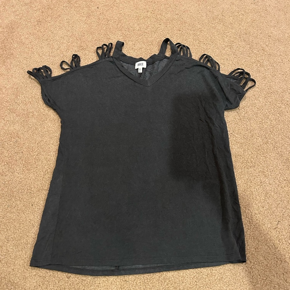 BKE shirt with cutout sleeves